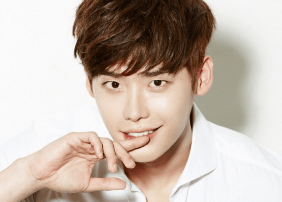 LEE JONG SUK